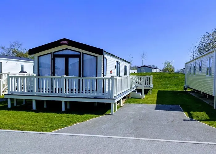 Tattershall Lakes - Merlin Point