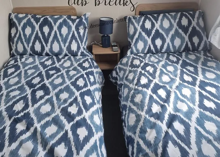 Pinewood Retreat 37 Fishing Lake With Hot Tub The Grange Mablethorpe