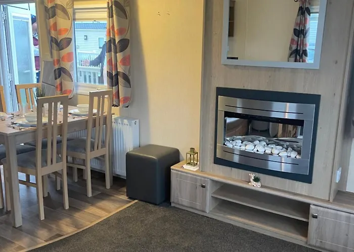 Whitehouse Leisure Park N&V Caravan Hire Kinmel Bay