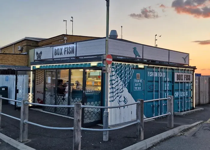 The Burrows Family Retreat, West Sands Holiday Selsey