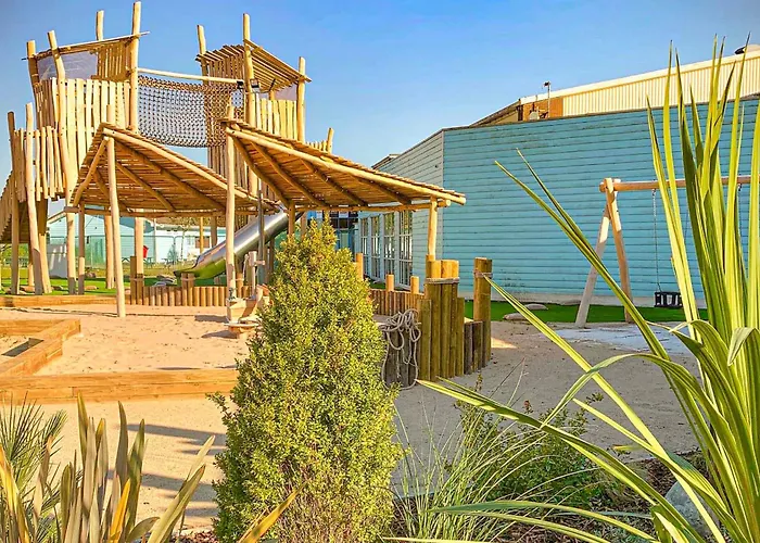 Haven Golden Sands Immaculate 3 Bedroom Pet And Autism Friendly 6 Berth Caravan With Large Gated Veranda Mablethorpe