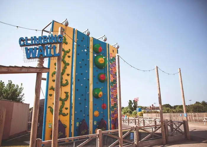 Haven Golden Sands Immaculate 3 Bedroom Pet And Autism Friendly 6 Berth Caravan With Large Gated Veranda Mablethorpe