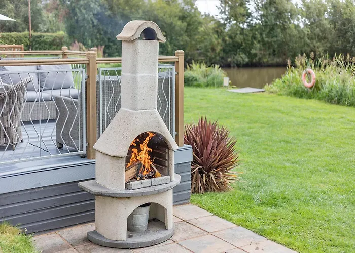 Gadlas Park Holiday Cabins Ellesmere