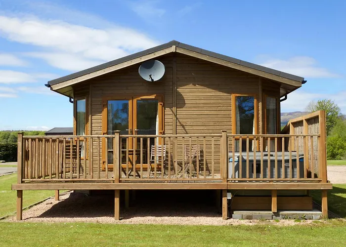 Braidhaugh Holiday Lodge And Glamping Park Crieff